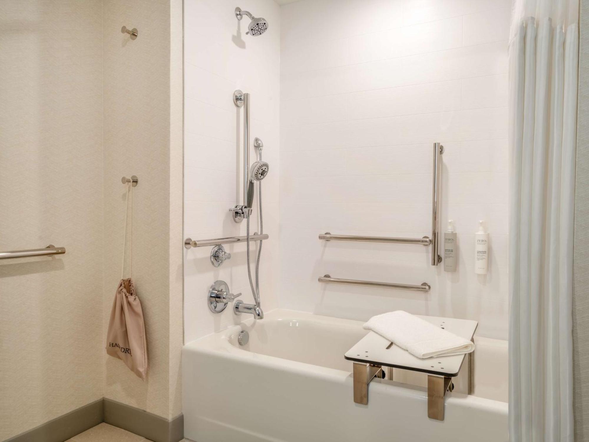Hilton Garden Inn Jeffersonville, In Esterno foto
